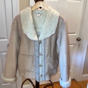 Nice one owner faux suede jacket with faux fur.
